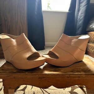 Stuart Weiztman Cream Wedges. Gently worn. No visible wear nor tear.